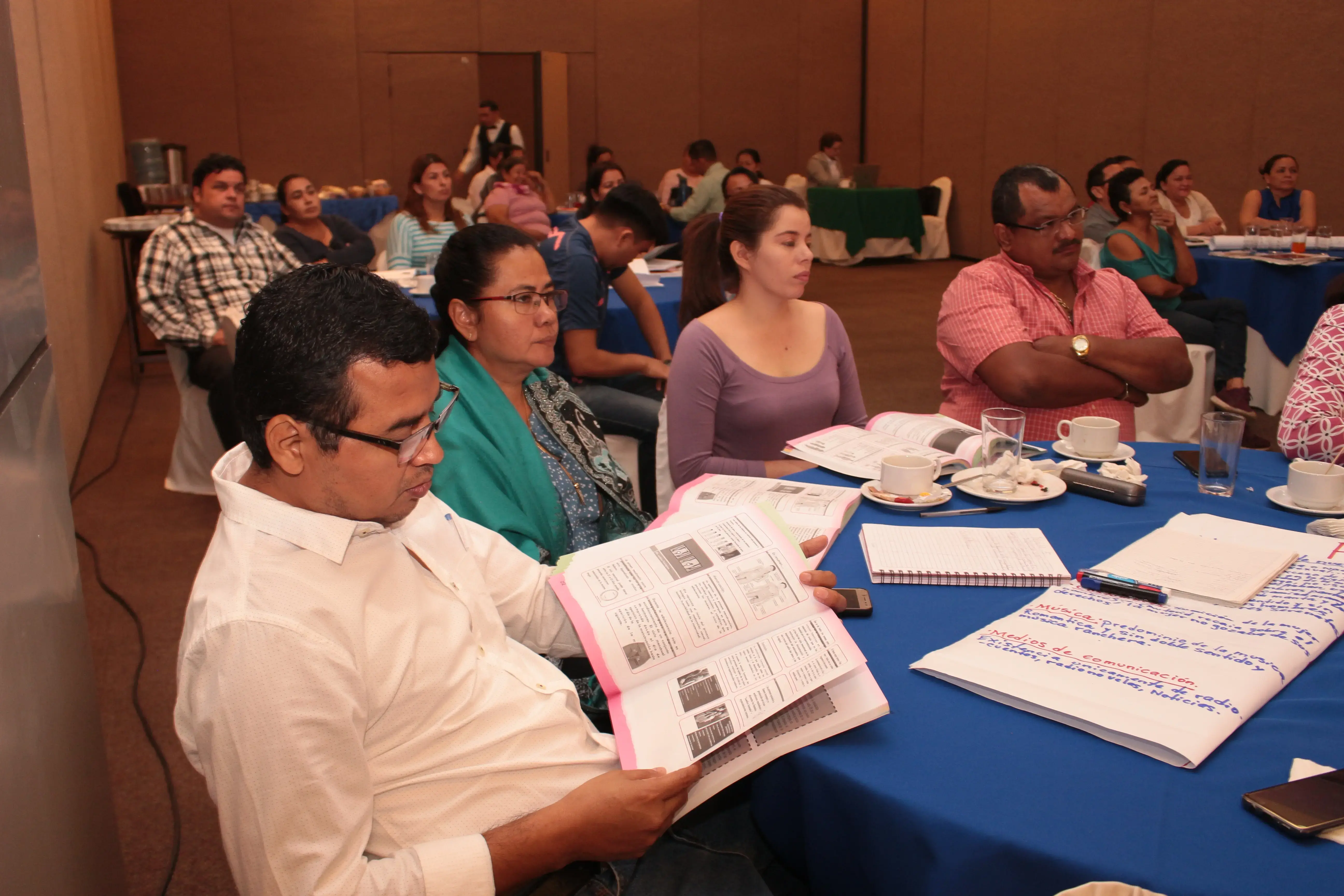 Docentes se capacitan en prevención de violencia y embarazos en niñas y adolescentes